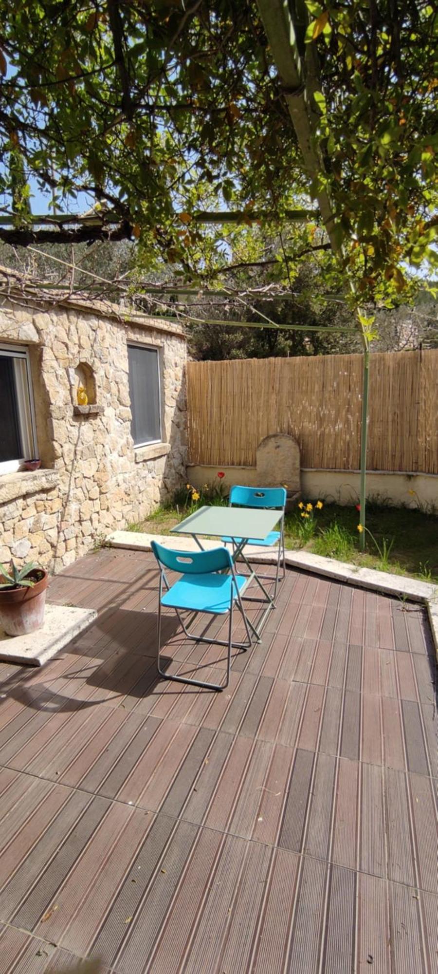 Charmant Studio Independant Dans La Colline Eyguieres Bagian luar foto